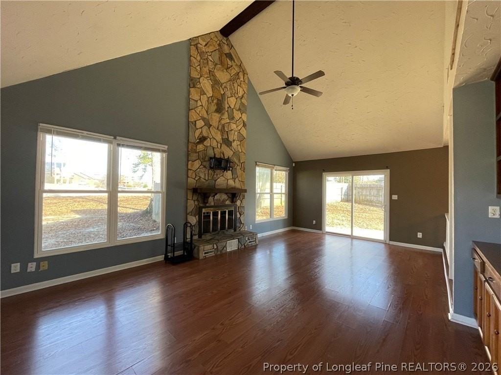 6383 Hawfield Dr - Photo 3 of 21