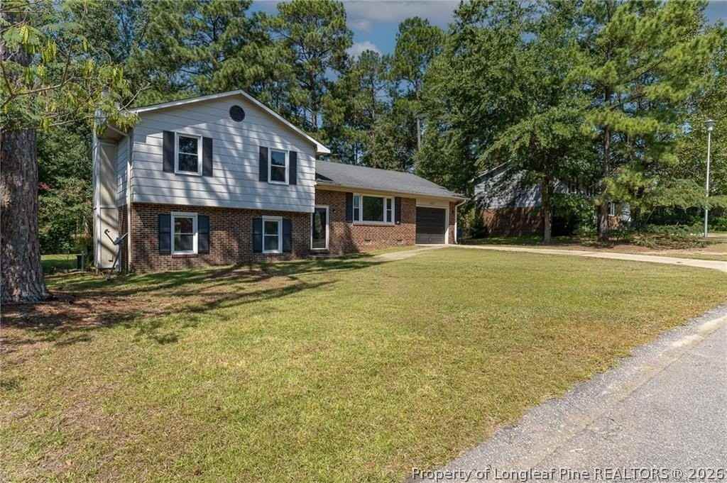 1120 Leslie Dr - Photo 4 of 43