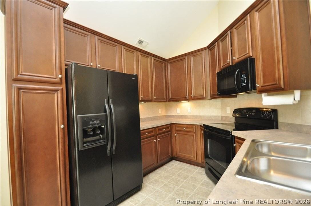 409 Braxman Ln - Photo 6 of 28