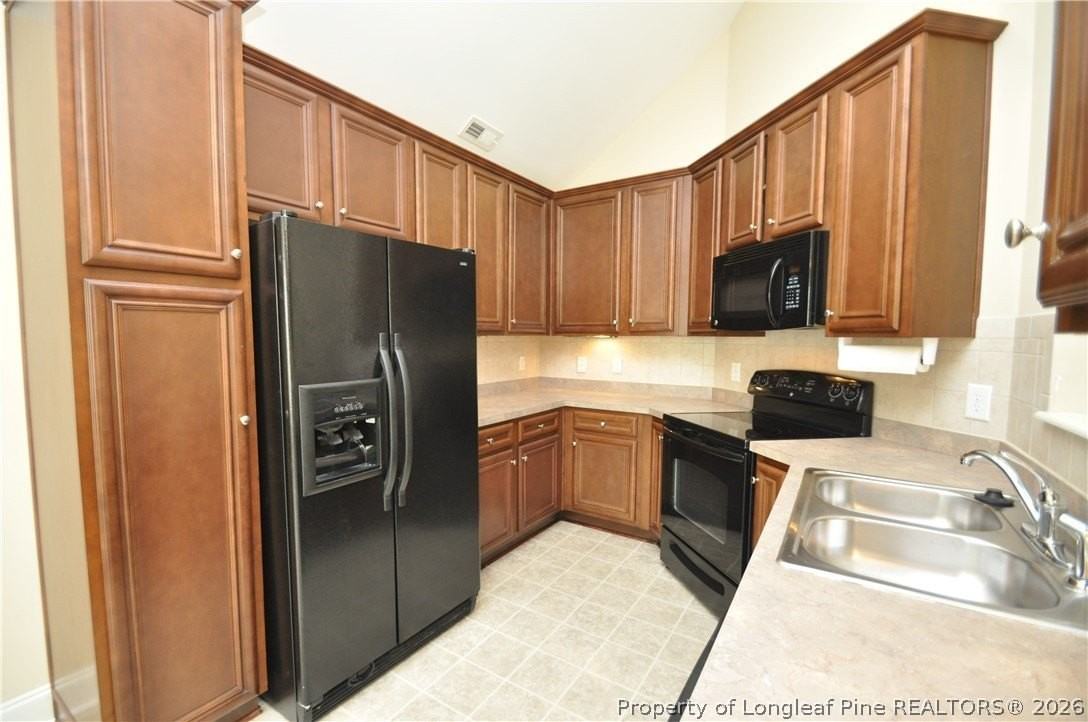409 Braxman Ln - Photo 7 of 28