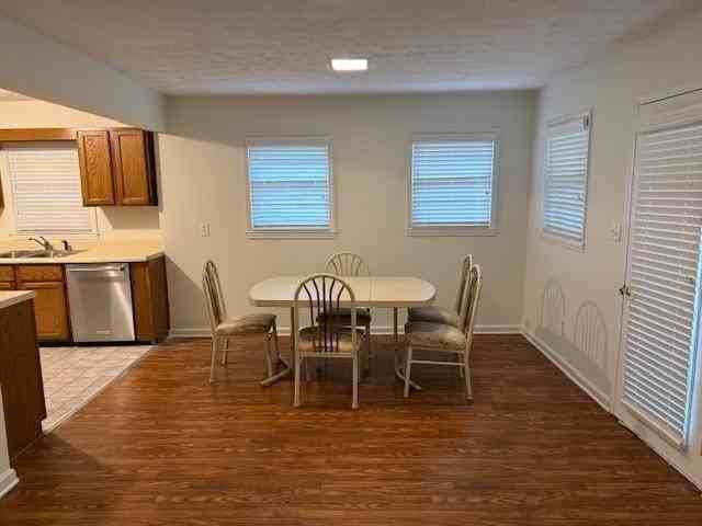 920 Stone Mountain Lithonia Rd - Photo 4 of 18