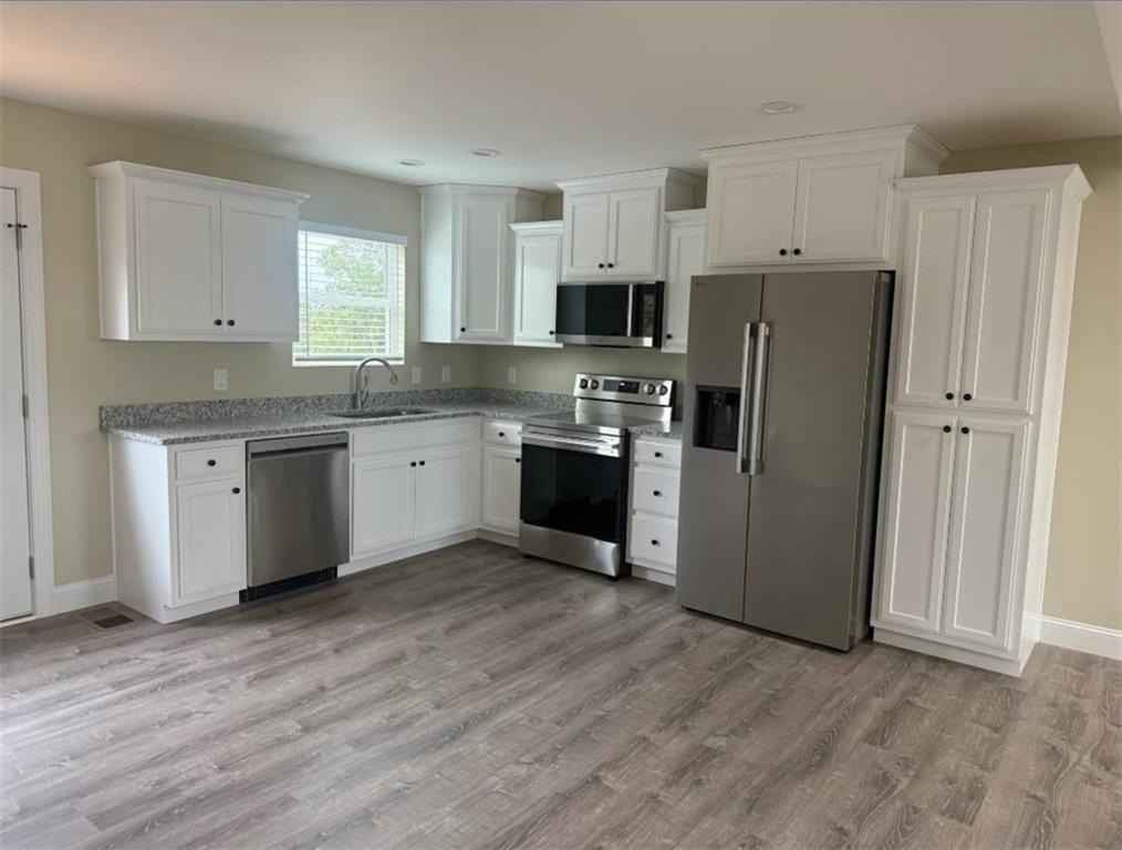 375 Grand Oak Ln - Photo 3 of 10