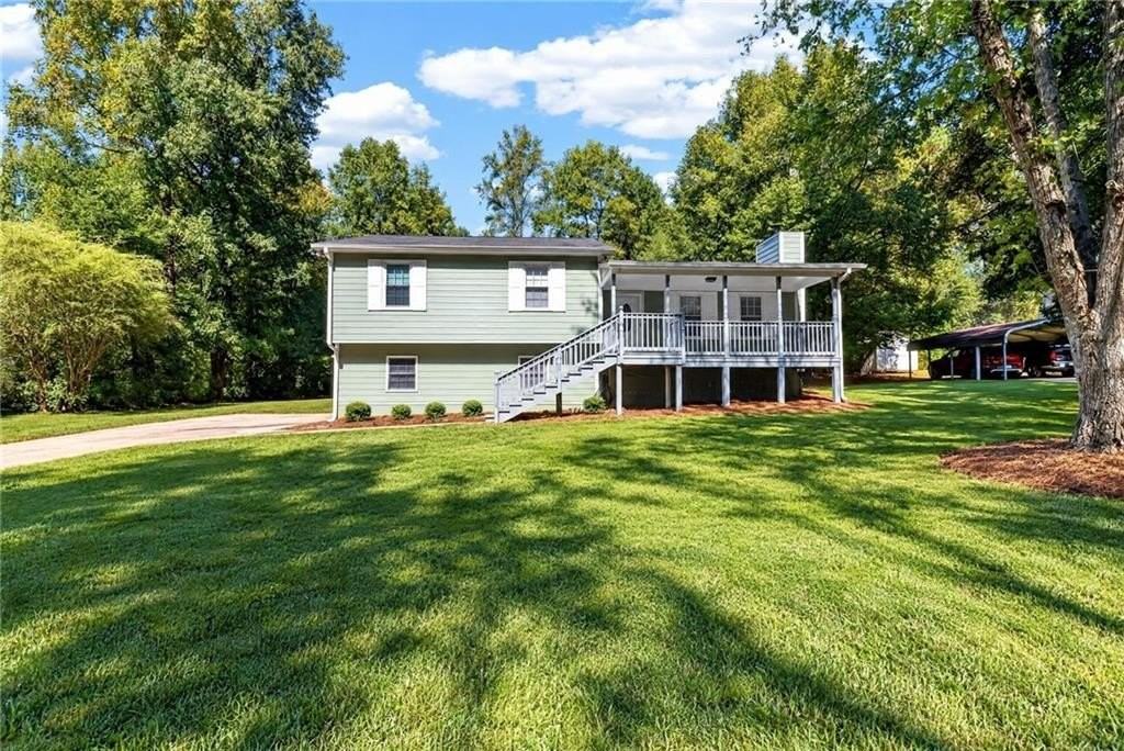 2932 Brett Cir Nw - Photo 2 of 31