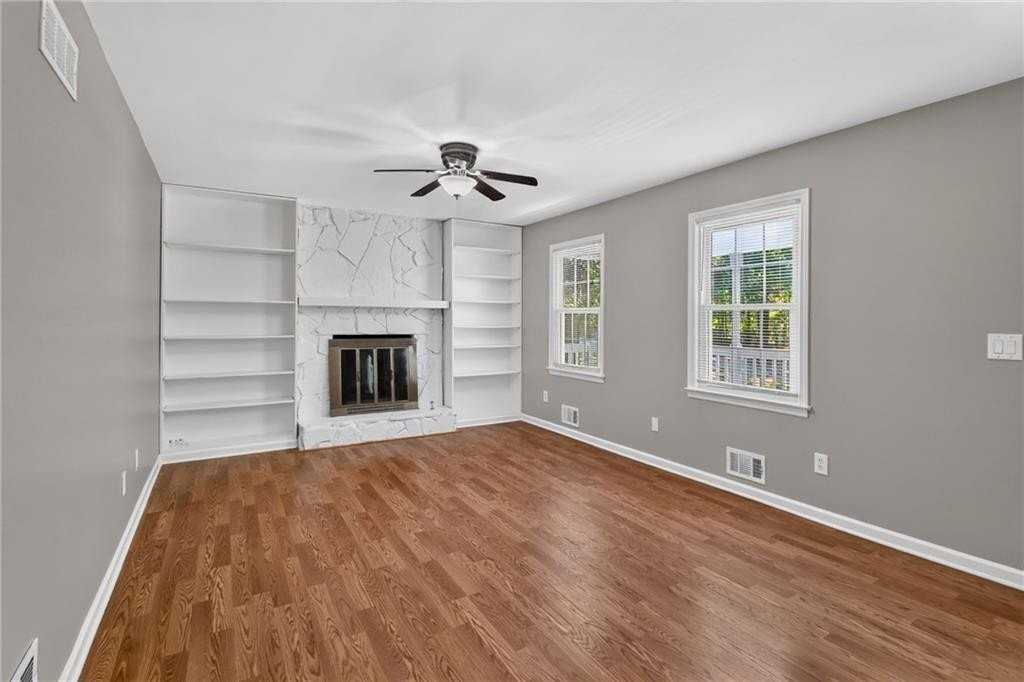 2932 Brett Cir Nw - Photo 6 of 31