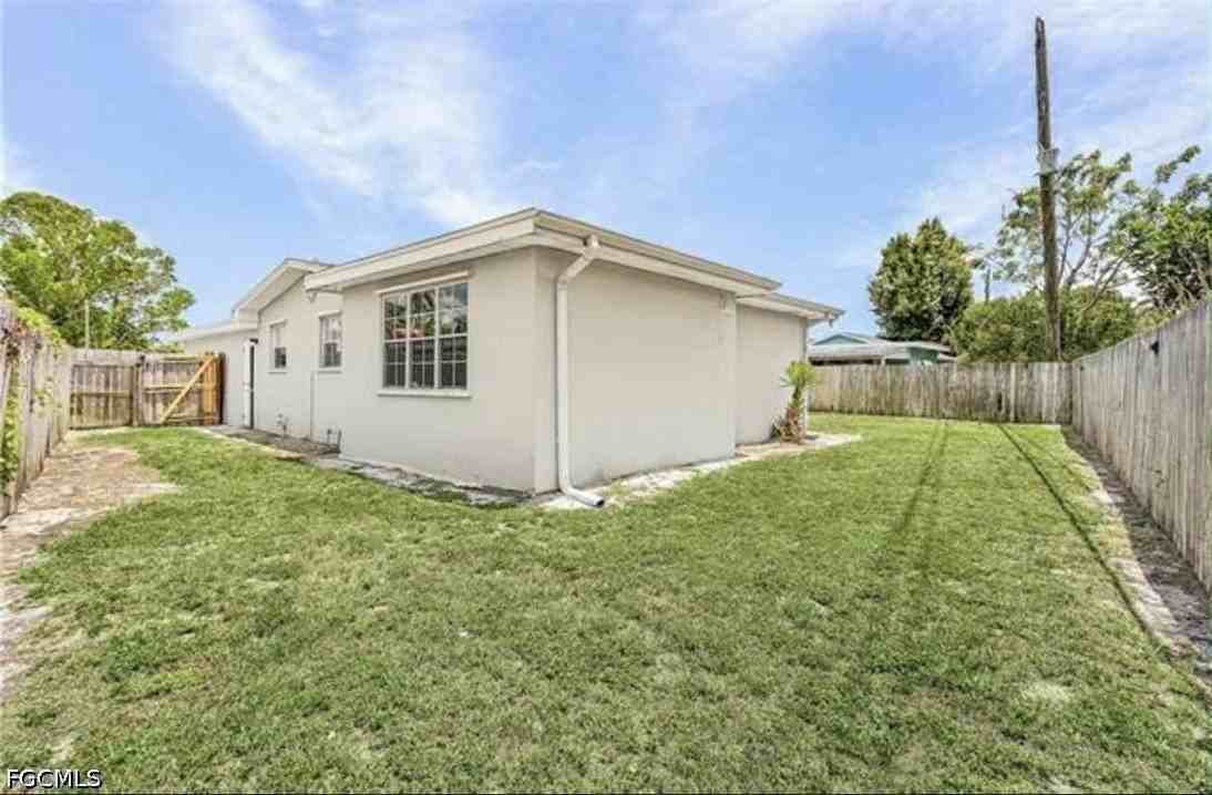4360 Lagg Ave - Photo 4 of 21