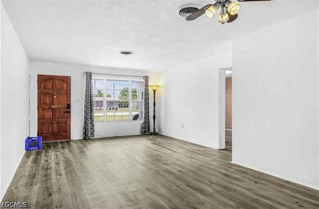 4360 Lagg Ave - Photo 6 of 21