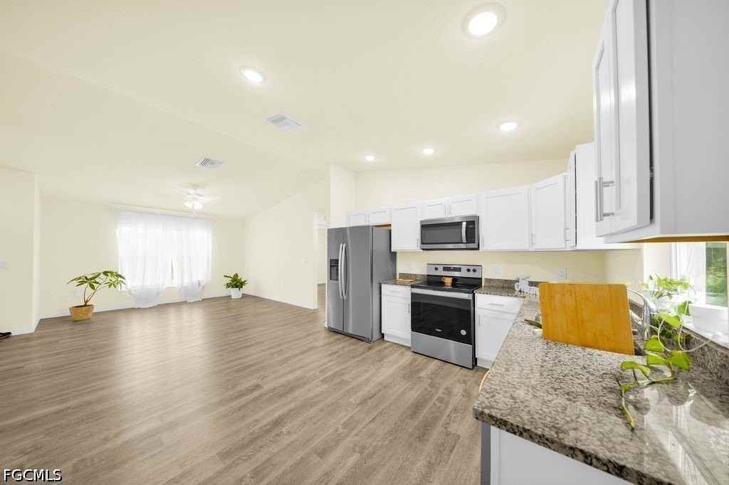 1405 Inwood Rd - Photo 6 of 19