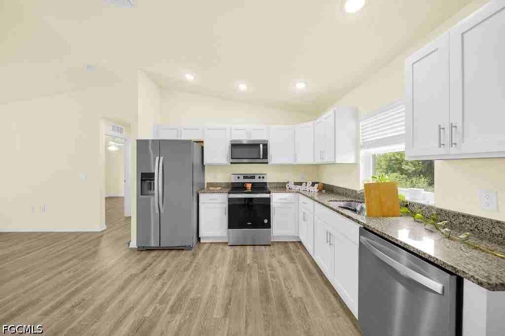 1405 Inwood Rd - Photo 7 of 19