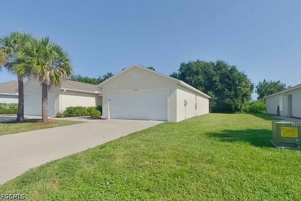 9125 Aegean Cir - Photo 3 of 16
