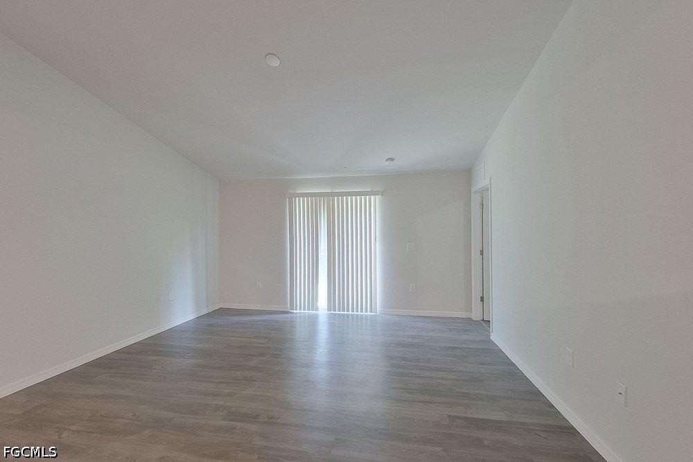 9125 Aegean Cir - Photo 5 of 16
