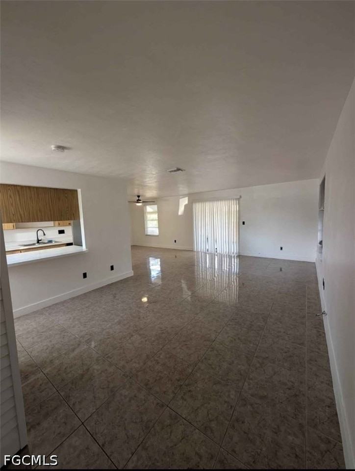 2121 Academy Blvd - Photo 3 of 8