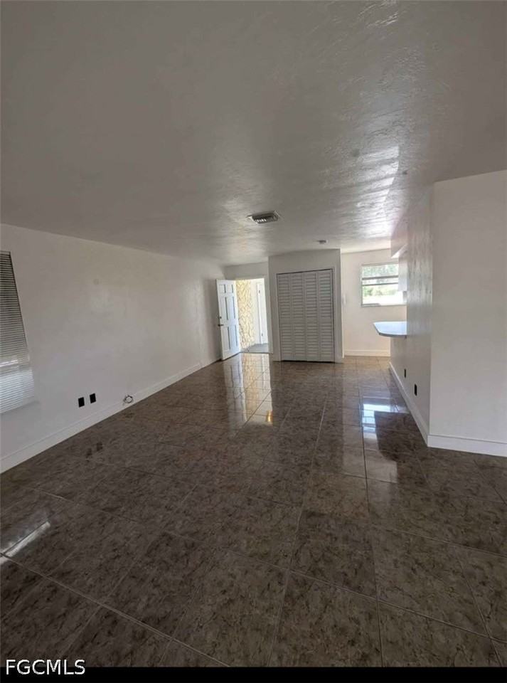 2121 Academy Blvd - Photo 4 of 8