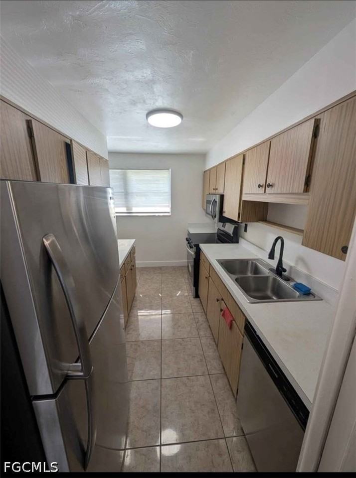 2121 Academy Blvd - Photo 5 of 8