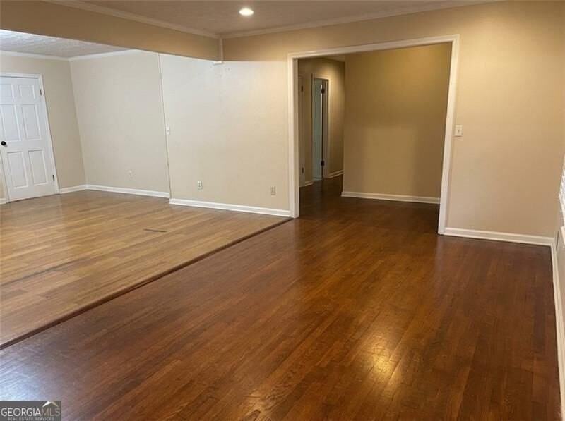 4264 Abingdon Dr - Photo 6 of 24