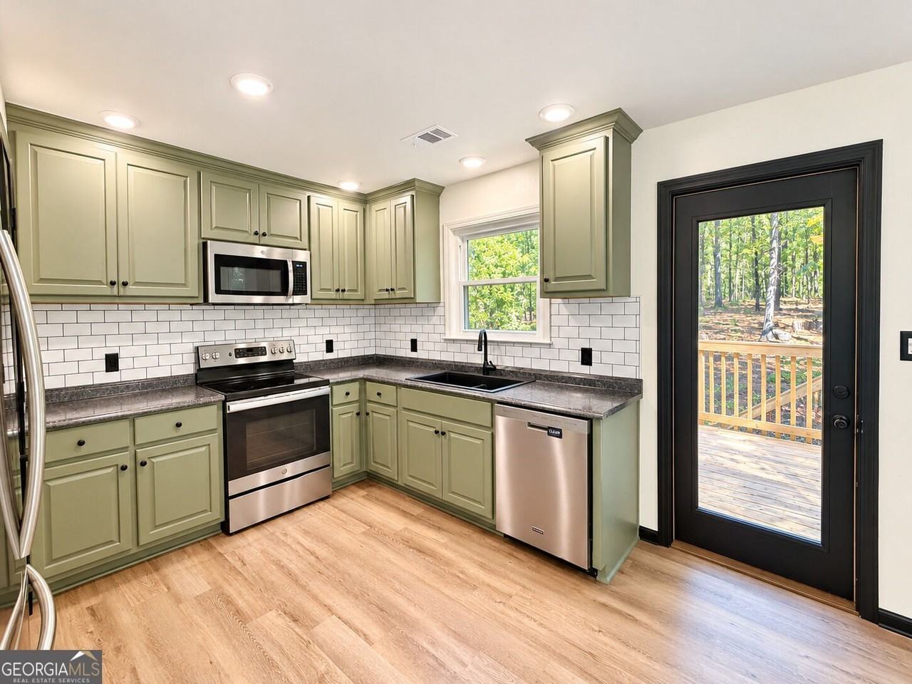20 Teal Ct - Photo 6 of 34