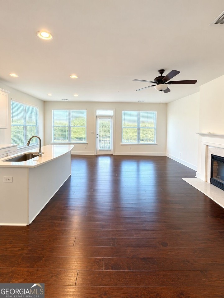 50 Auburn Hill Dr - Photo 5 of 13