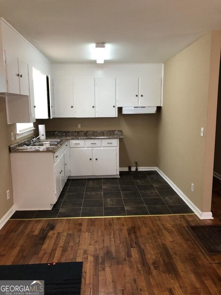 513 Wilson Ave Sw - Photo 5 of 9