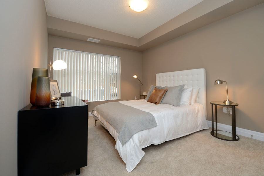 89 RIDOUT STREET - Photo 2 of 9