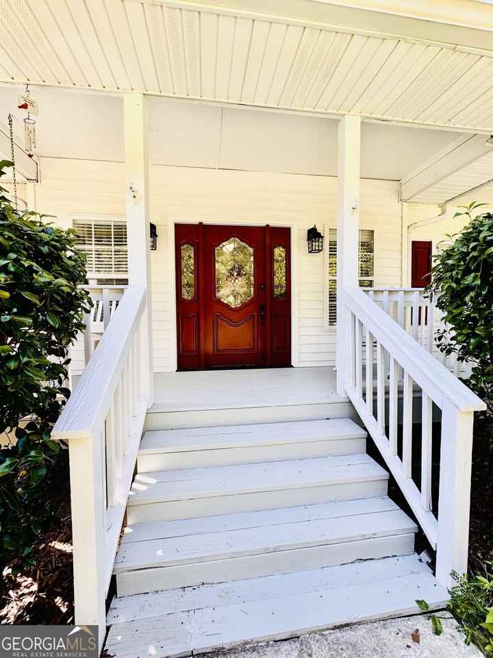 184 Cannon Rd - Photo 5 of 32