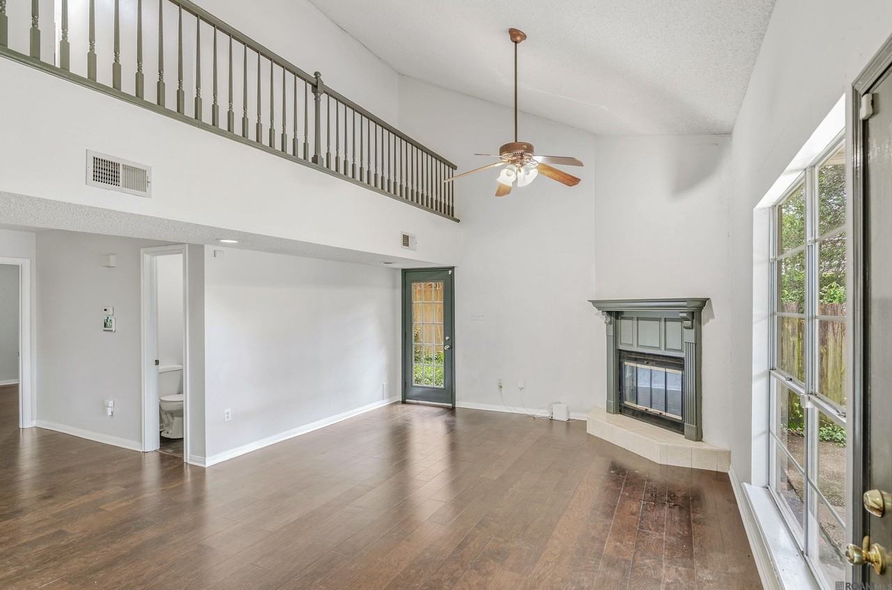 1881 Stonegate Ct - Photo 2 of 16