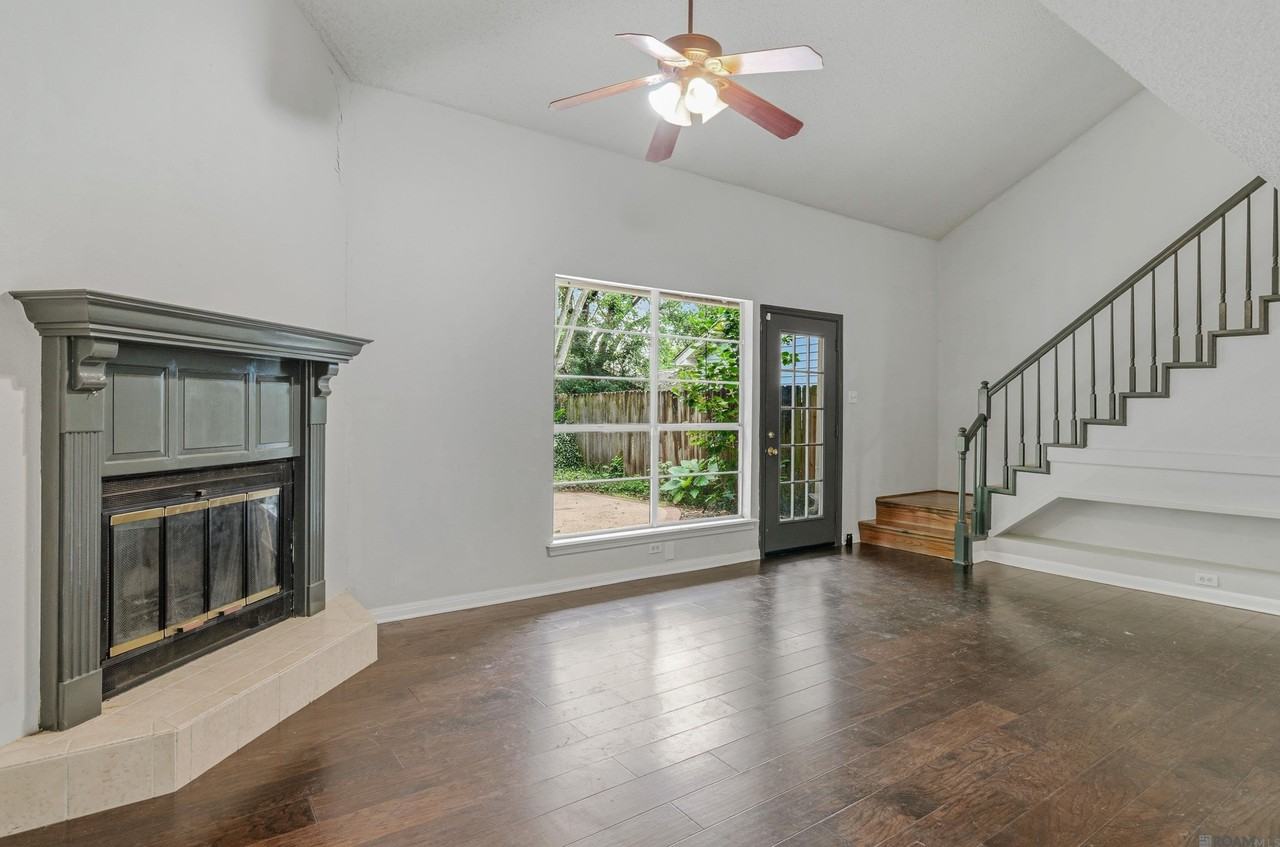 1881 Stonegate Ct - Photo 3 of 16