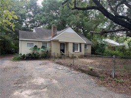 featured image of 3071 Fendley Ave