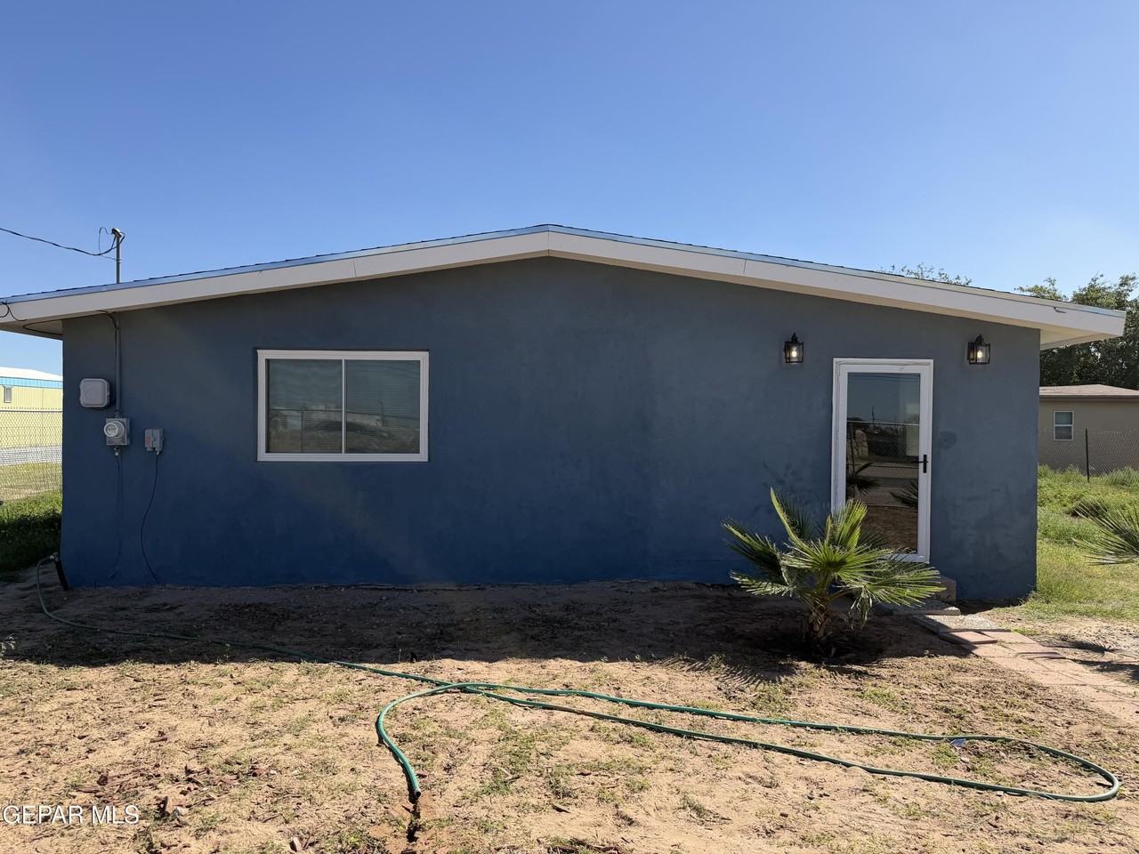 712 Ascencion St - Photo 2 of 24