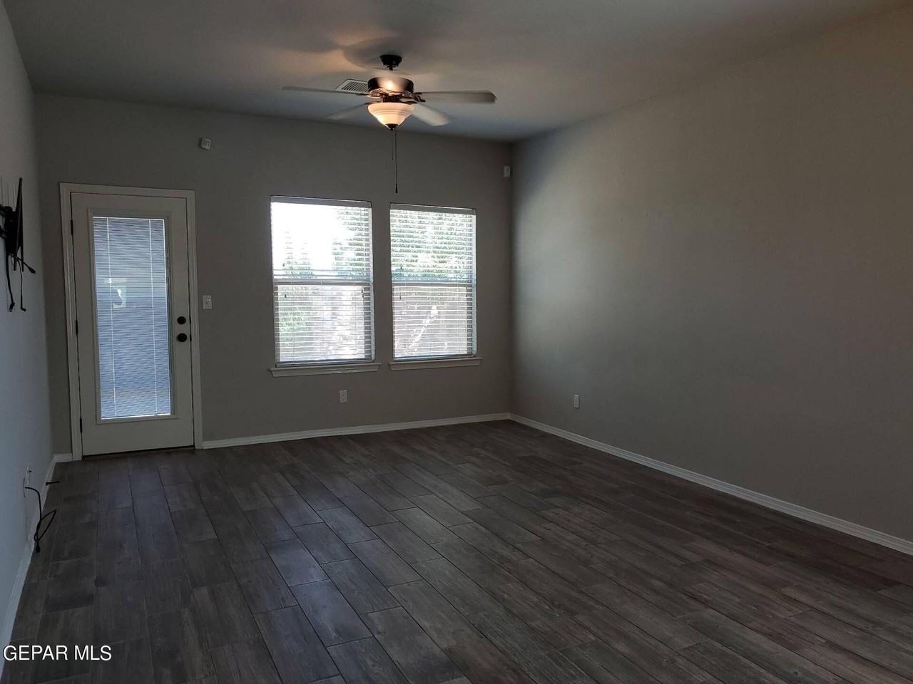 1000 Aircoupe Way - Photo 3 of 23