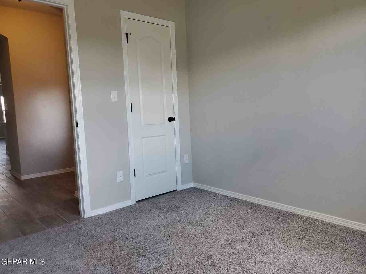 1000 Aircoupe Way - Photo 4 of 23