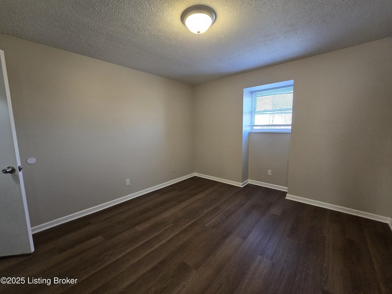 4303 Norbrook Dr #6 - Photo 5 of 10