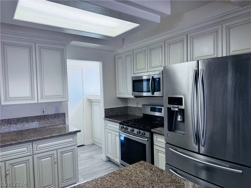 10281 Grecian Laurel Ct - Photo 6 of 22