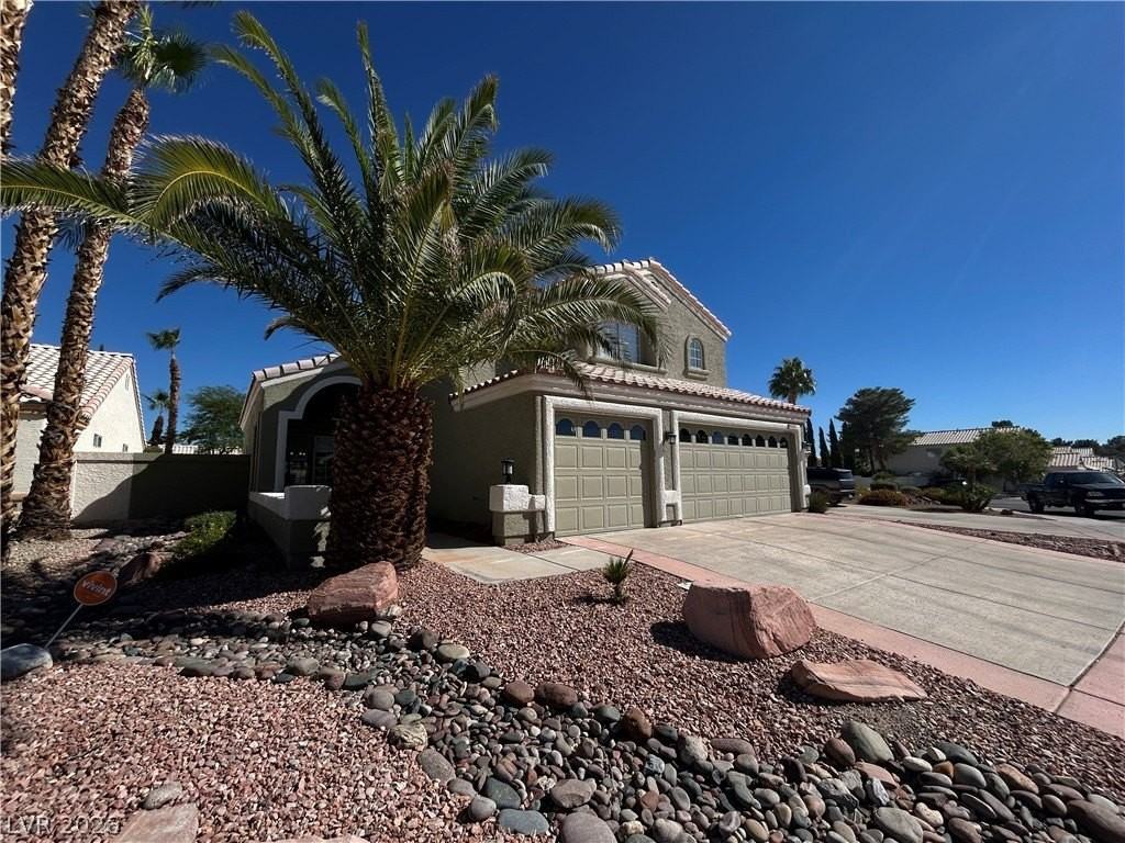 2208 Marble Gorge Dr - Photo 2 of 50