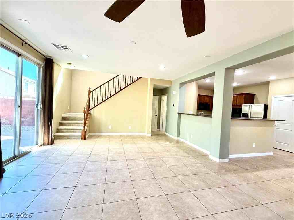 5580 Spiceberry Dr - Photo 5 of 23