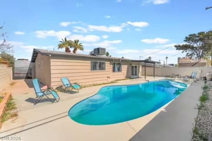 3101 Kings Way - Photo 5 of 24