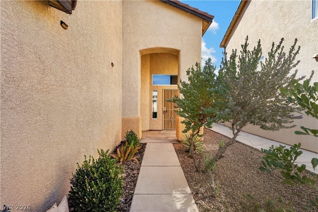 5883 Glory Canyon Way - Photo 3 of 22
