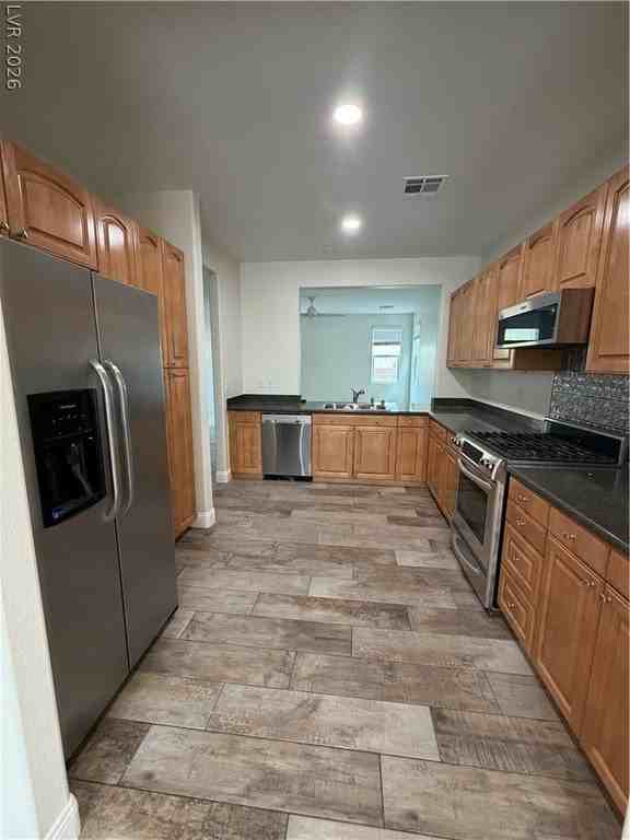 10540 Groton Ave - Photo 6 of 26