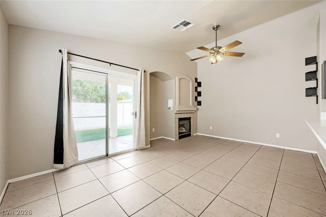 8928 Crooked Shell Ave - Photo 3 of 22