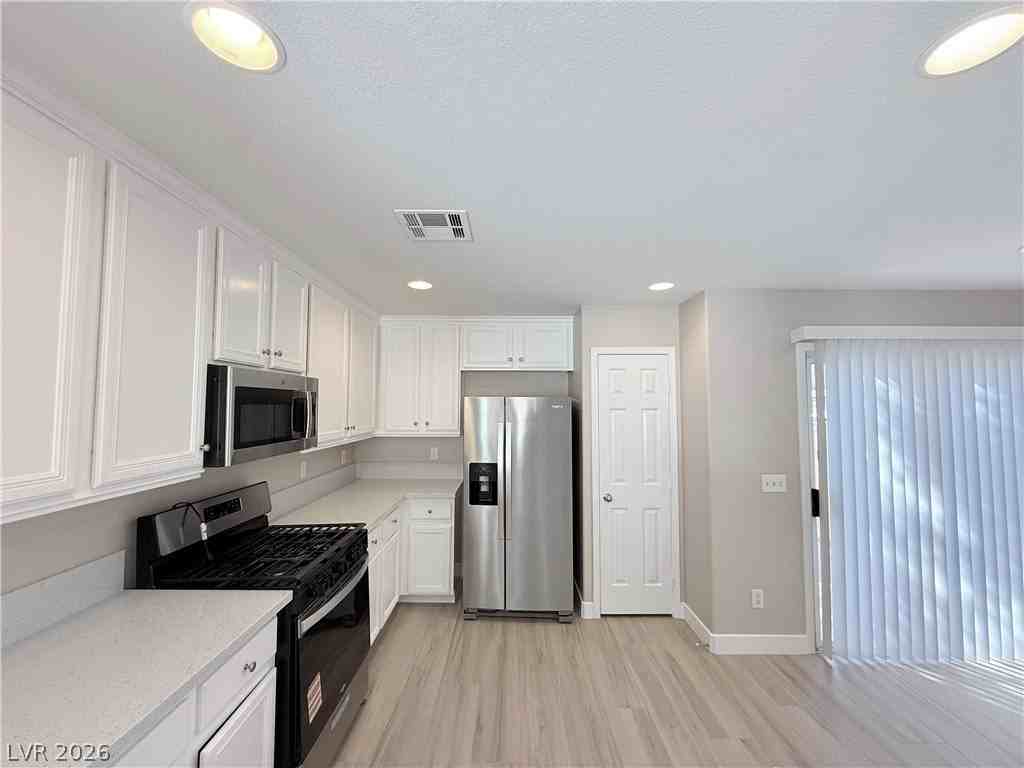 7888 Millbrookshire Way - Photo 7 of 26