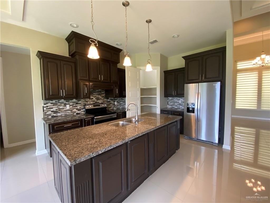 5120 Kendlewood Ave - Photo 3 of 20