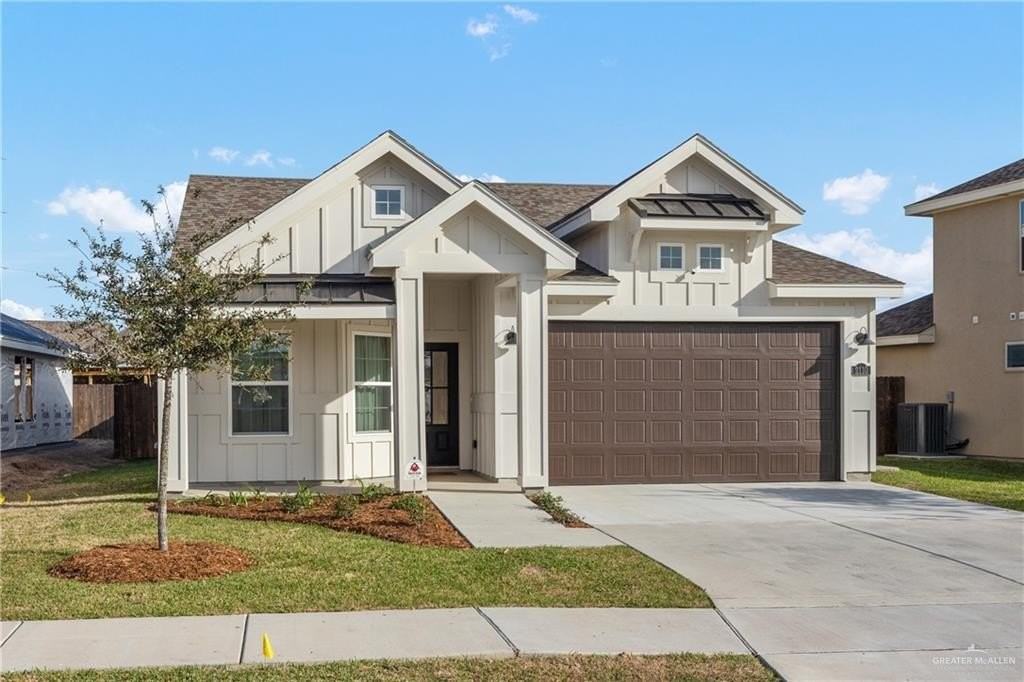 2110 N Sonador Dr - Photo 2 of 14