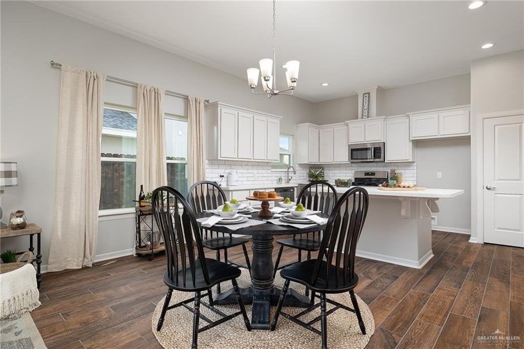 2110 N Sonador Dr - Photo 5 of 14