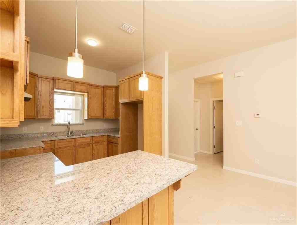 1513 Salvia Dr - Photo 3 of 10