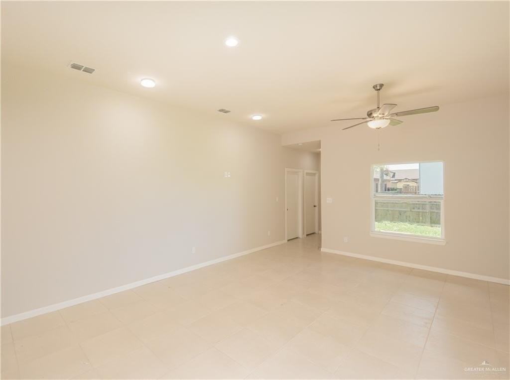 1513 Salvia Dr - Photo 5 of 10