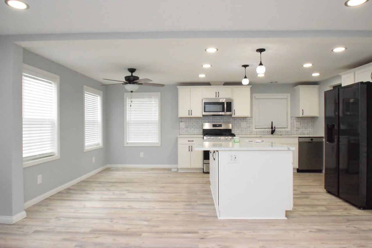 252 N 750 W - Photo 4 of 23