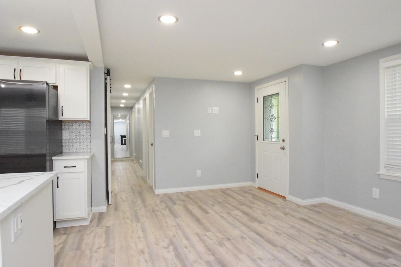 252 N 750 W - Photo 5 of 23