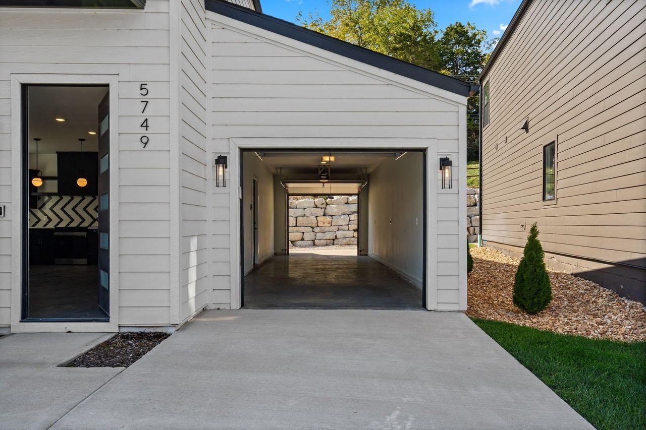 5749 S Trailside Circle - Photo 5 of 38