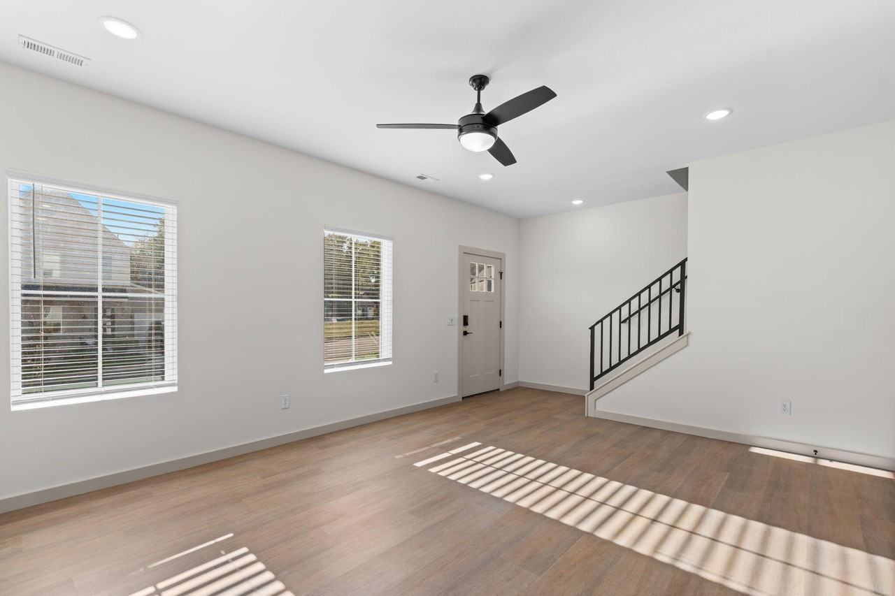 5716 Southwind Ave - Photo 7 of 43