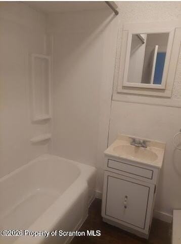 547 Main St #2ndFL - Photo 3 of 6