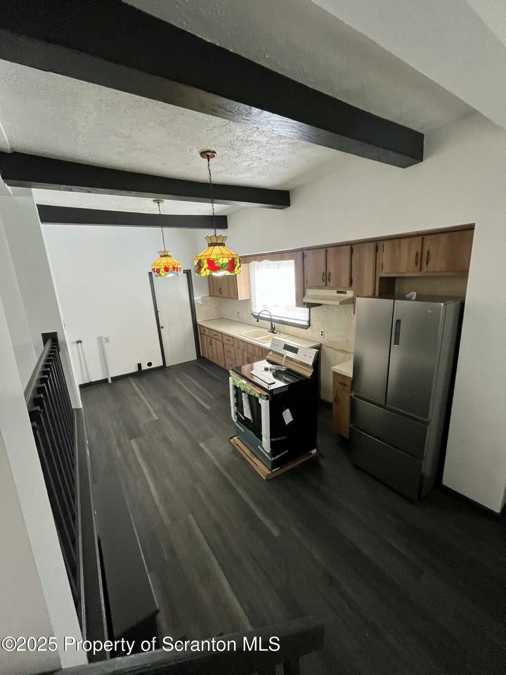 228 Union St #LEFT - Photo 5 of 15