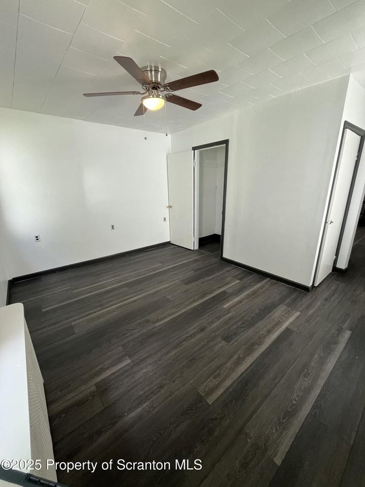 228 Union St #LEFT - Photo 7 of 15